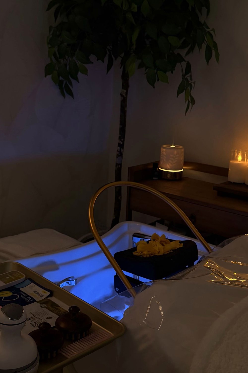 Ava Luxury cabin with candles